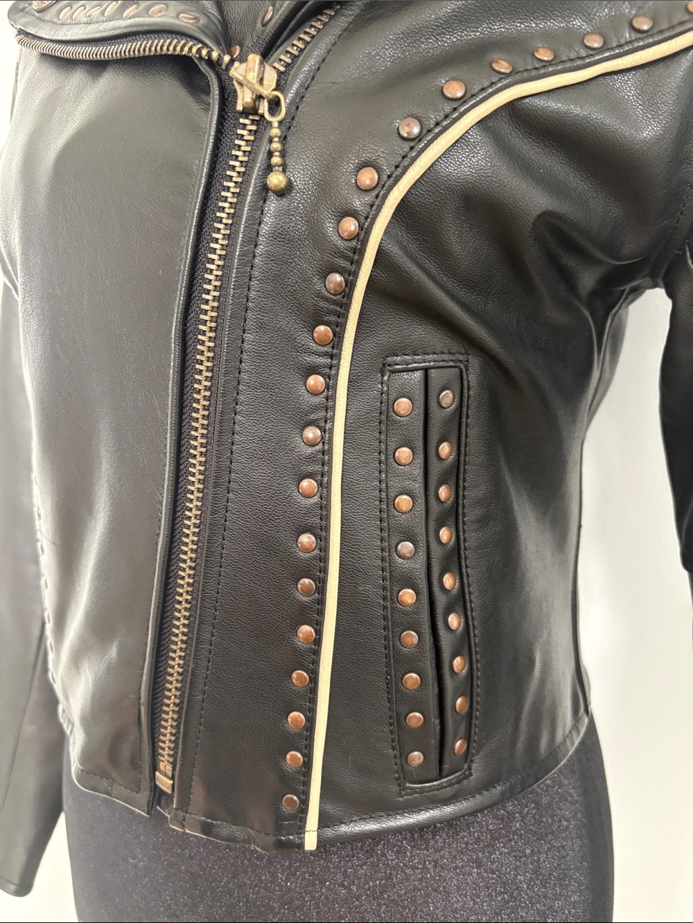Vintage Harley-Davidson Black Leather Stud-Trim Moto Jacket - Picture 11 of 16